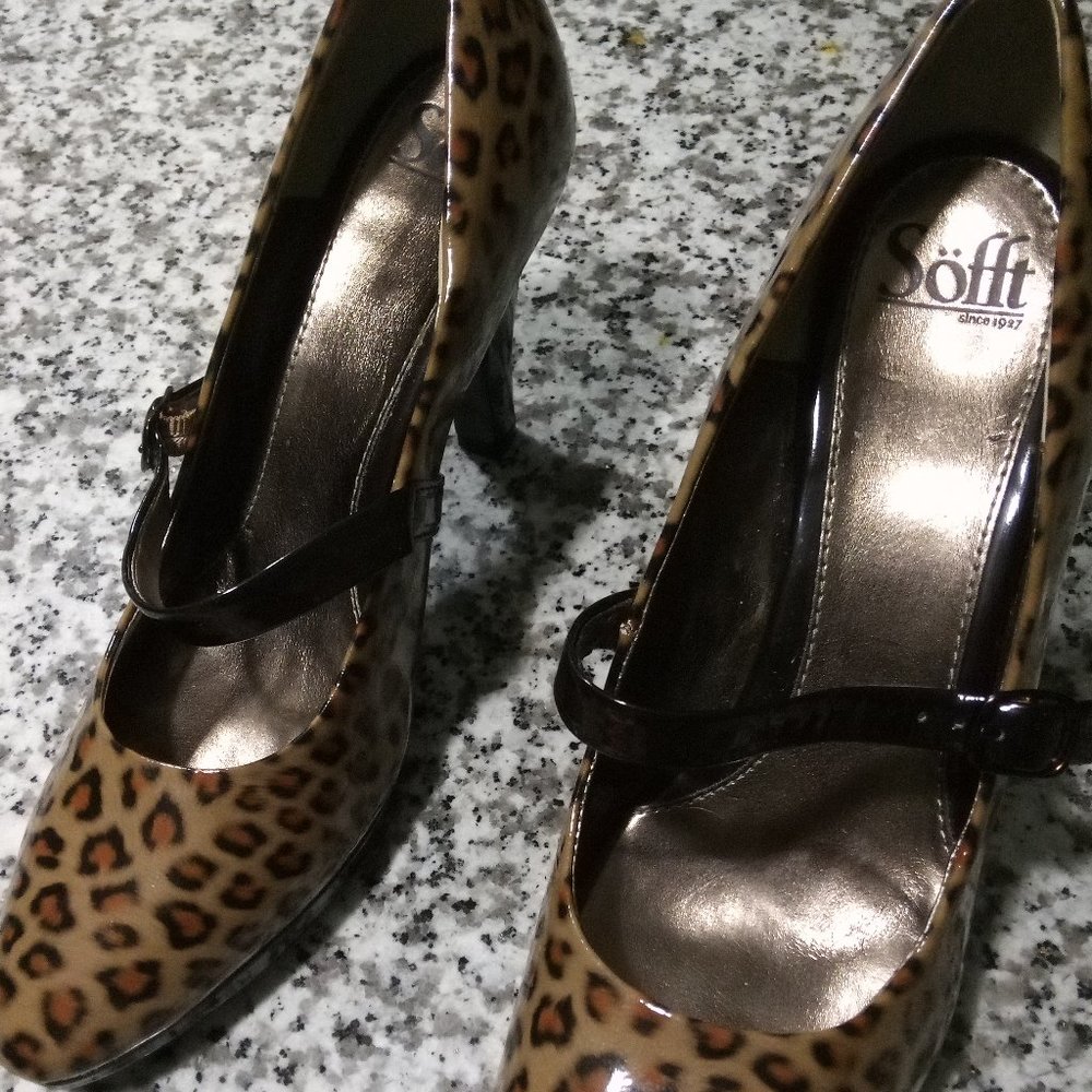 Sofft Leppard Print Heels